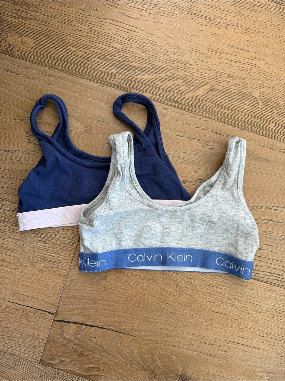 ⚡️Calvin Klein Gray Bralette with Navy and Light Pink Trim